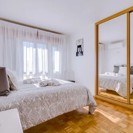 شقة Palma - 4 Bed Near The Center - *